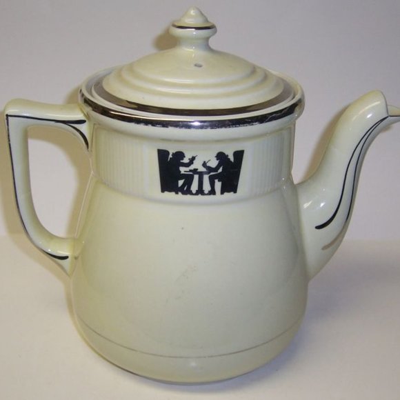Hall China SILHOUETTE MEDALLION 8 Cup Coffee Pot Tea Pot, U.S.A. - Picture 2 of 4